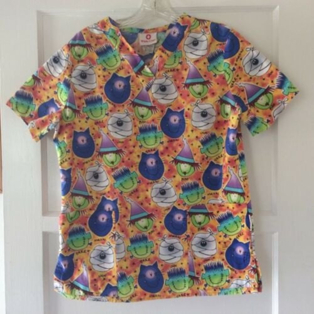 Halloween Womens Top Scrub Shirt Size Small Mummy Witch Cotton White Cross